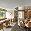 The Del Monte Lodge Renaissance by Marriott Rochester Hotel & Spa