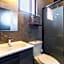 2Ph Large 2Brm 3 bath AC private terrace apt