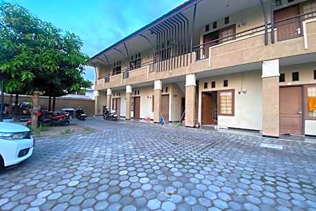 OYO Life 93284 Kos Cendana Raya