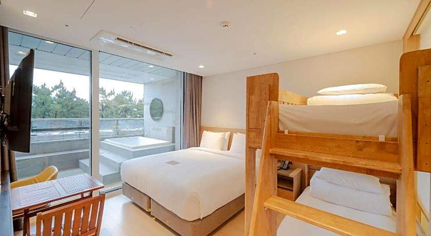 Skybay Hotel Gyeongpo