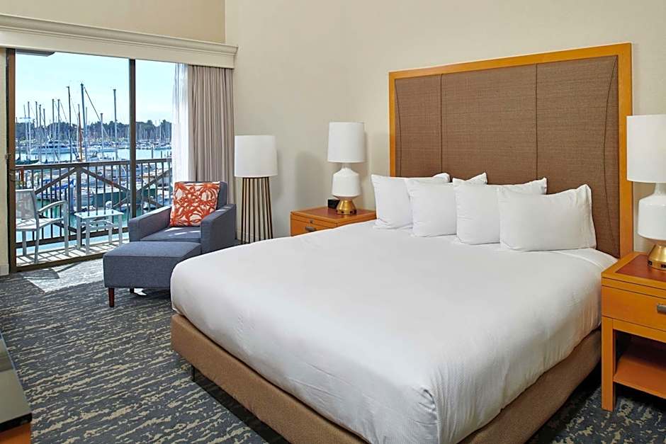 DoubleTree by Hilton Hotel Berkeley Marina