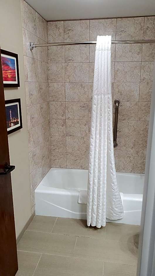 Comfort Inn, Erie - Near Presque Isle