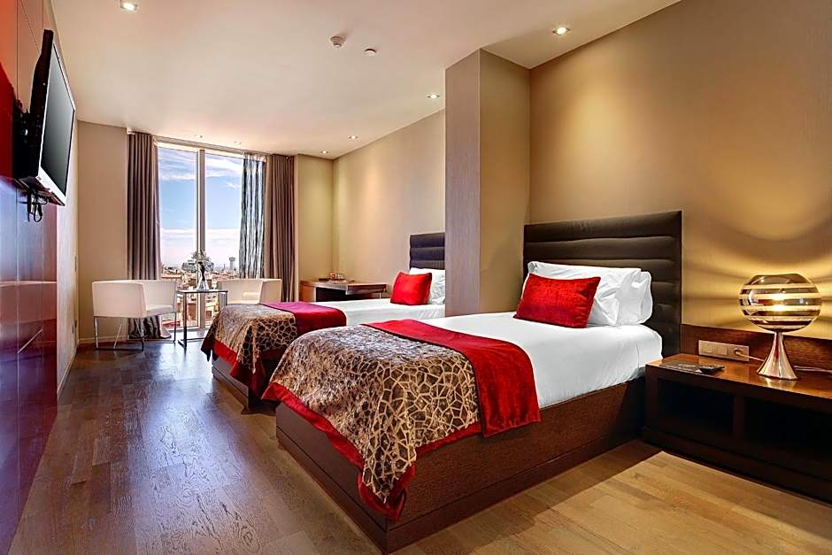 Olivia Plaza Hotel