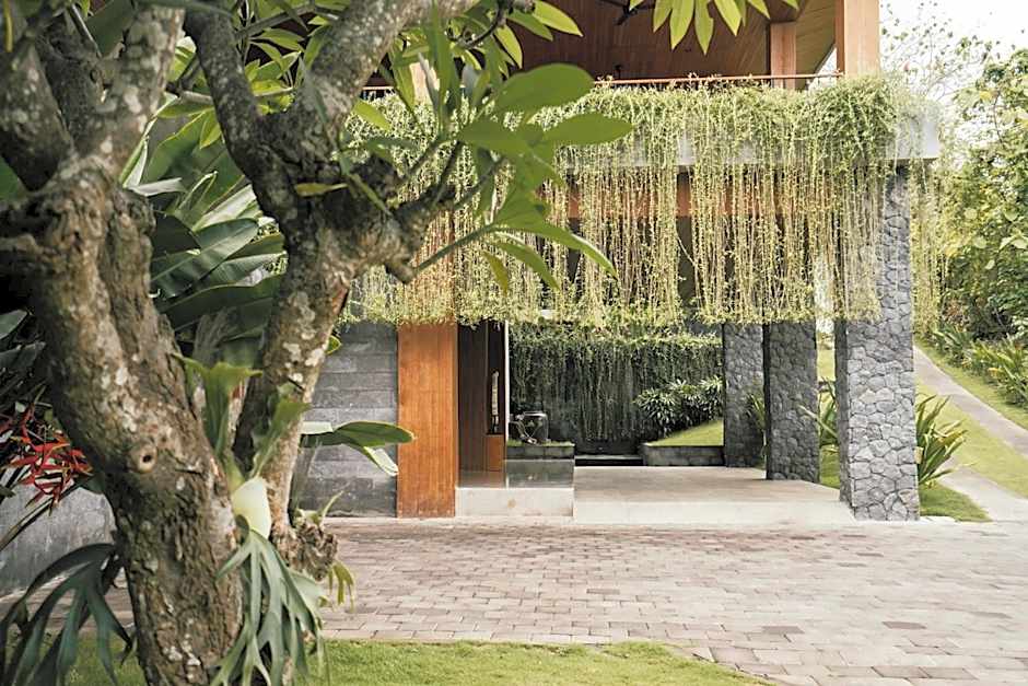 Sanglung Villas & Suites