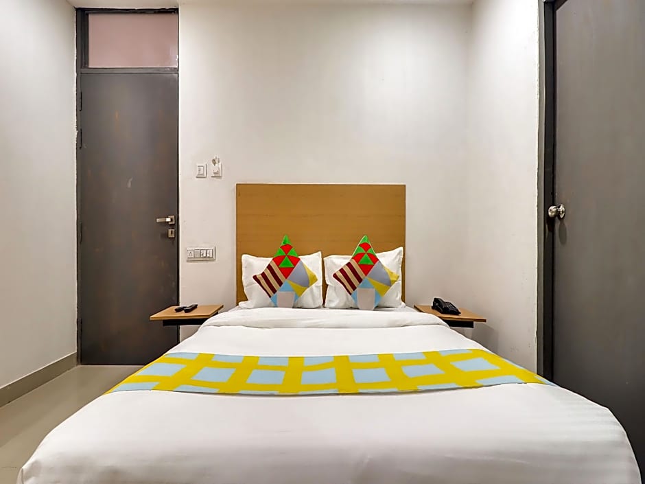 Super Hotel O Basera Homes Jankipuram