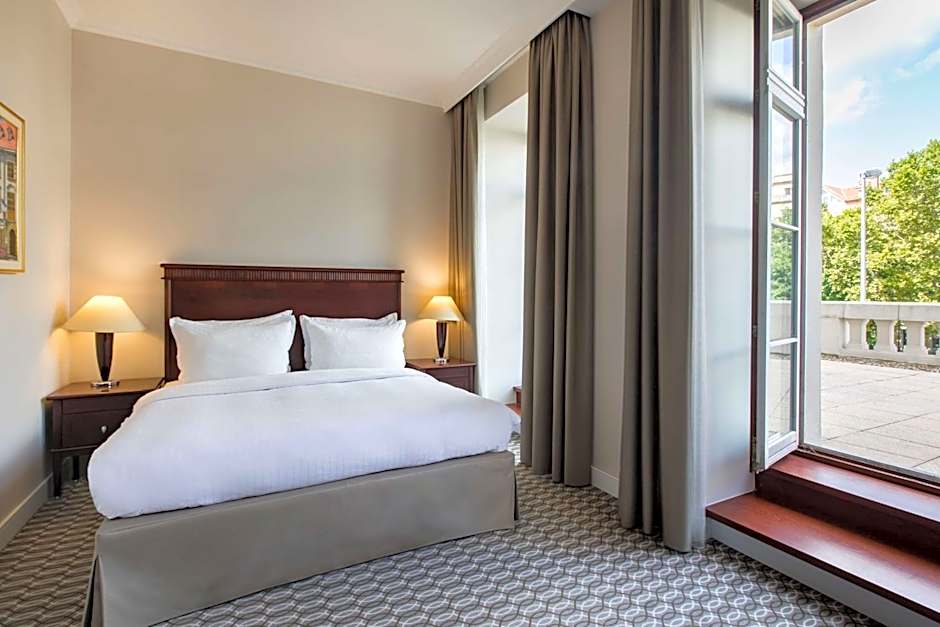 Radisson Blu Carlton Hotel, Bratislava