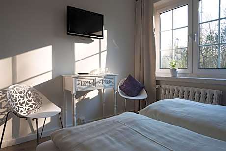Single Room with Shower