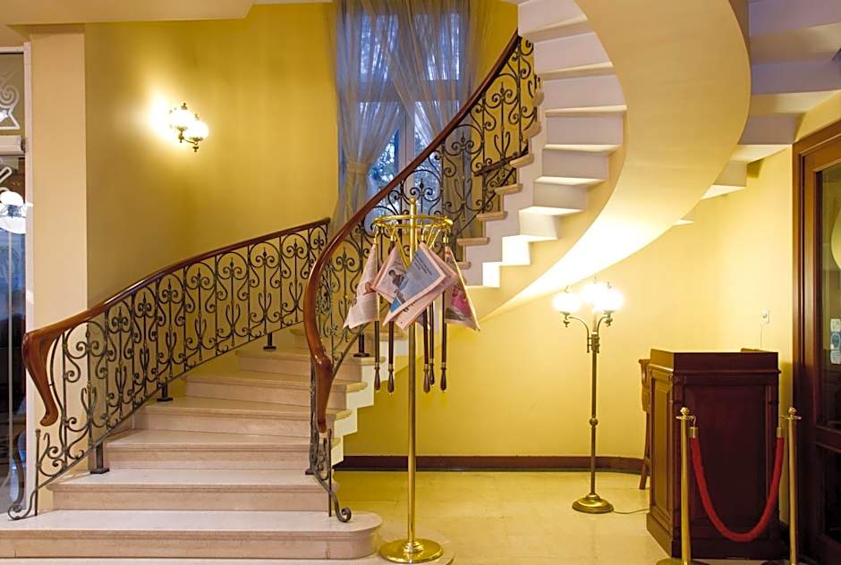 Crystal Palace Boutique Hotel