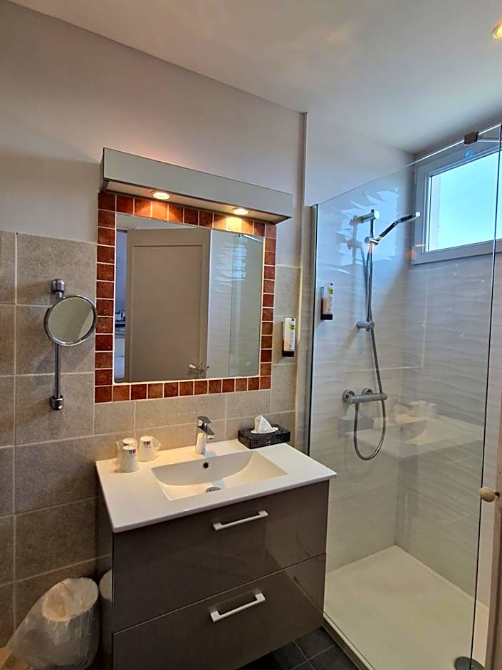 Logis VIGNES BLANCHES*** Hôtel Cosy et restaurant de terroir