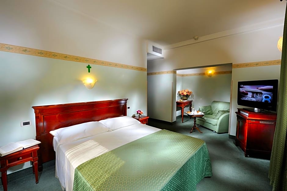 Hotel Russo Palace