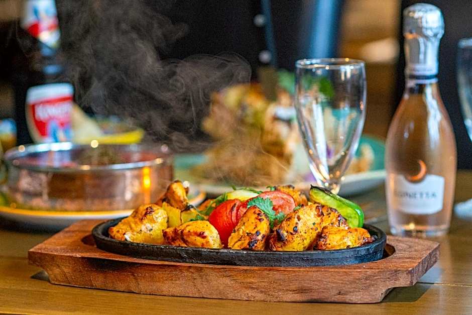 Pettifers Freehouse Hotel