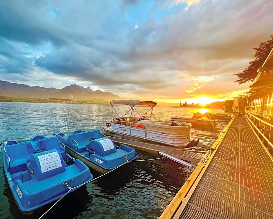 Boutique Hotel Niesenblick - direkt am Thunersee gelegen mit SELF CHECK IN & digitaler Rezeption