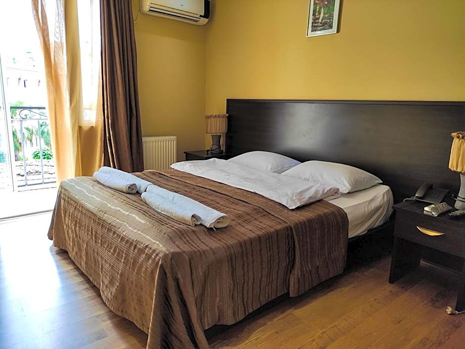 Aparthotel Old City