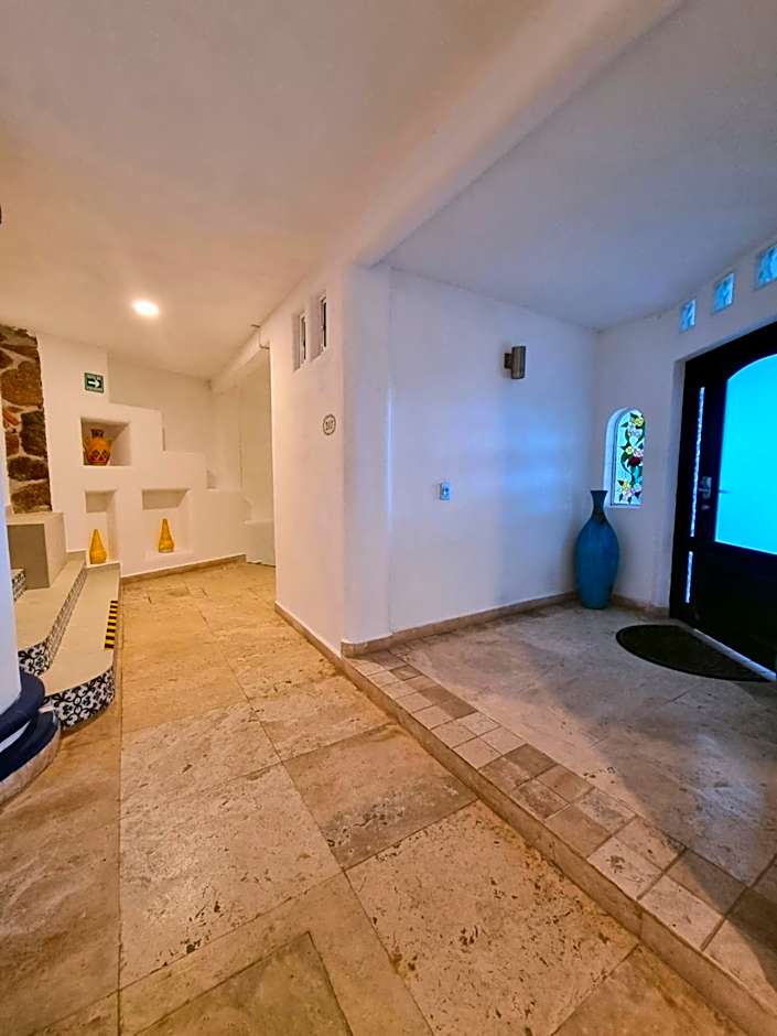 Marboka Hotel & Suites