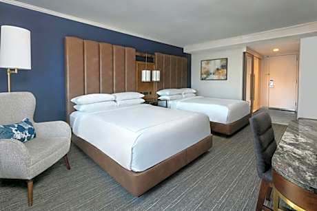 City View Room 2 Queens, Guest room, 2 Queen,  City view (Mobility Accessible w/ Roll-in Shower)