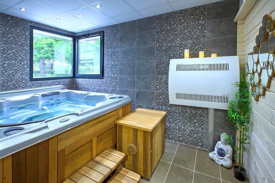 Au Comté d'Ornon Hôtel & Spa