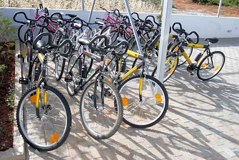 Okirroi Villas and Apts