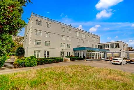 Manchester Airport Stanley Hotel by Belvilla