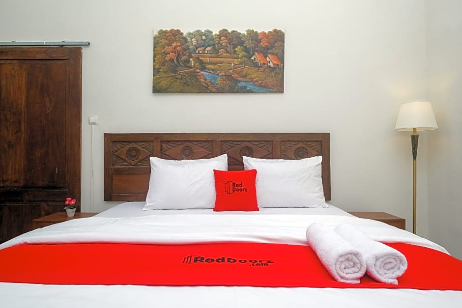 RedDoorz Syariah near Stasiun Klaten