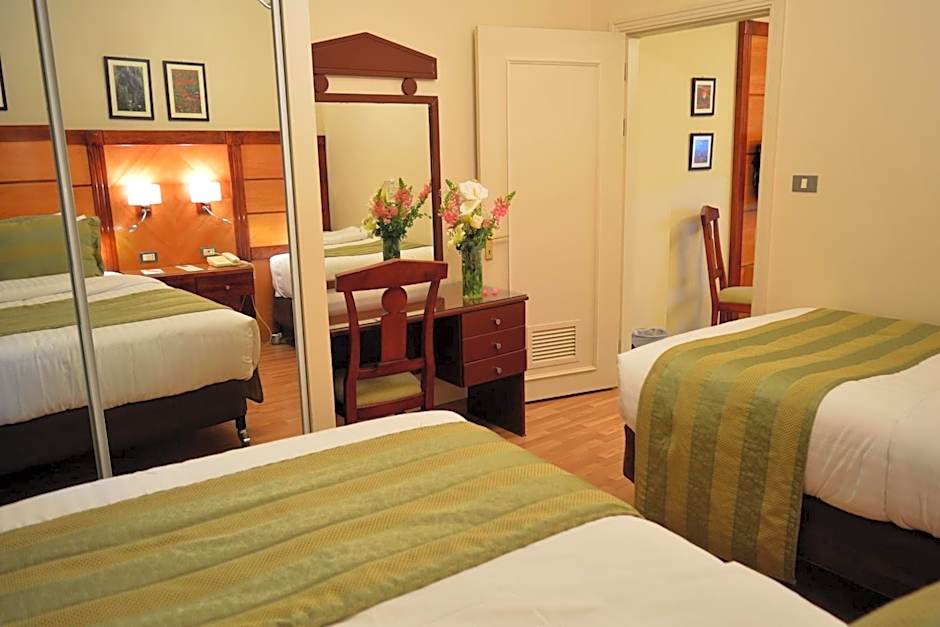 Comfort Hotel Suites