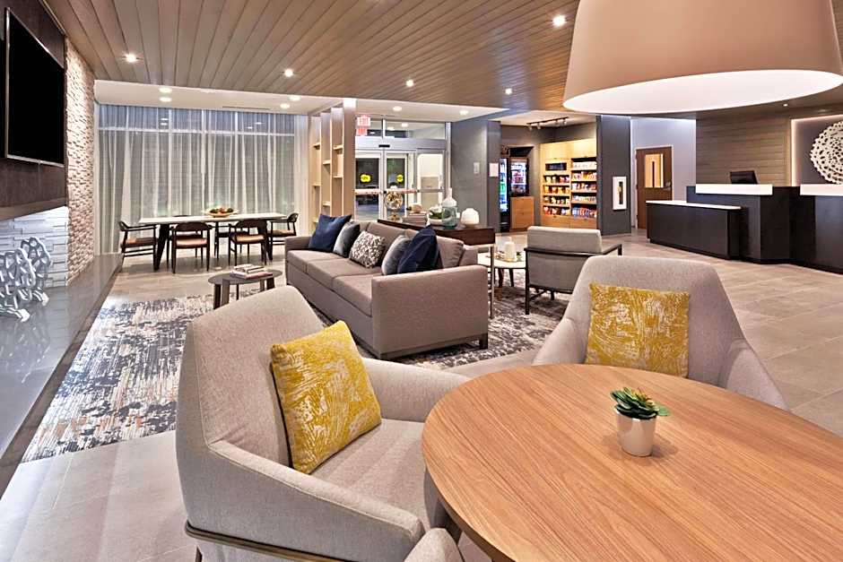 Fairfield Inn & Suites by Marriott Birmingham Colonnade/Grandview