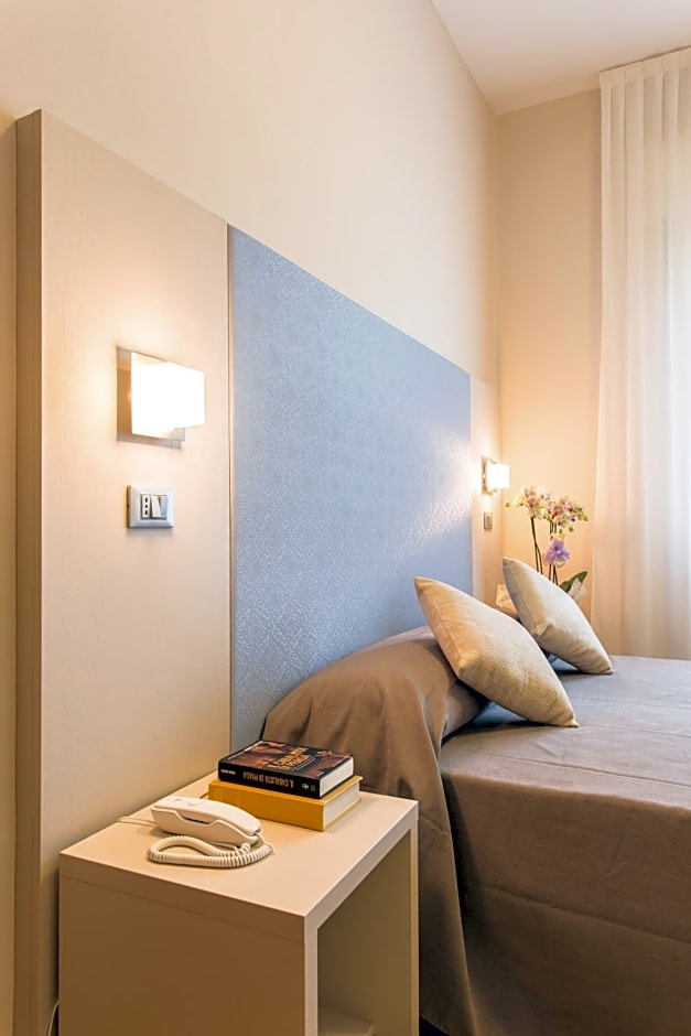 New Hotel Chiari