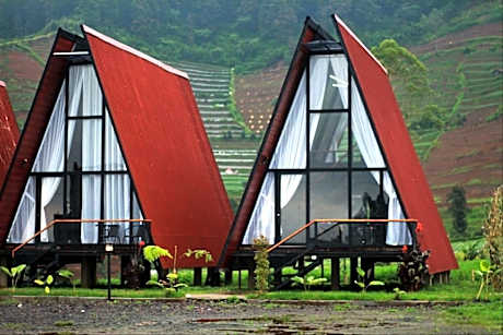 DIENG CERIA RESORT