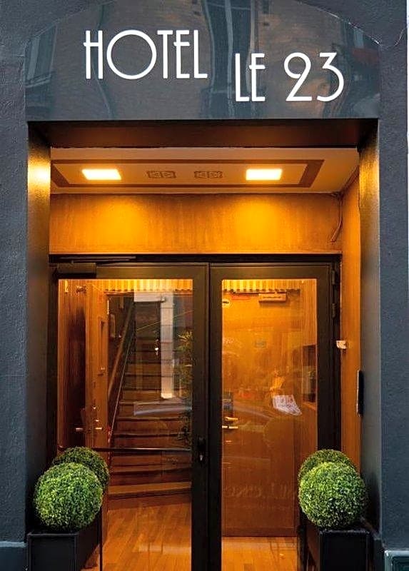 Le 23