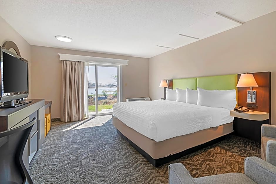Ogunquit River Inn & Suites