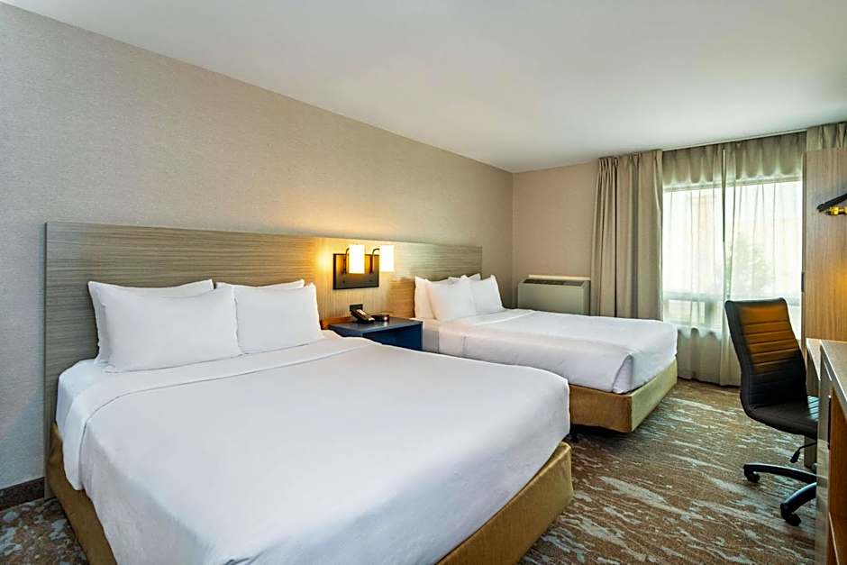 Comfort Inn Kingston - Highway 401