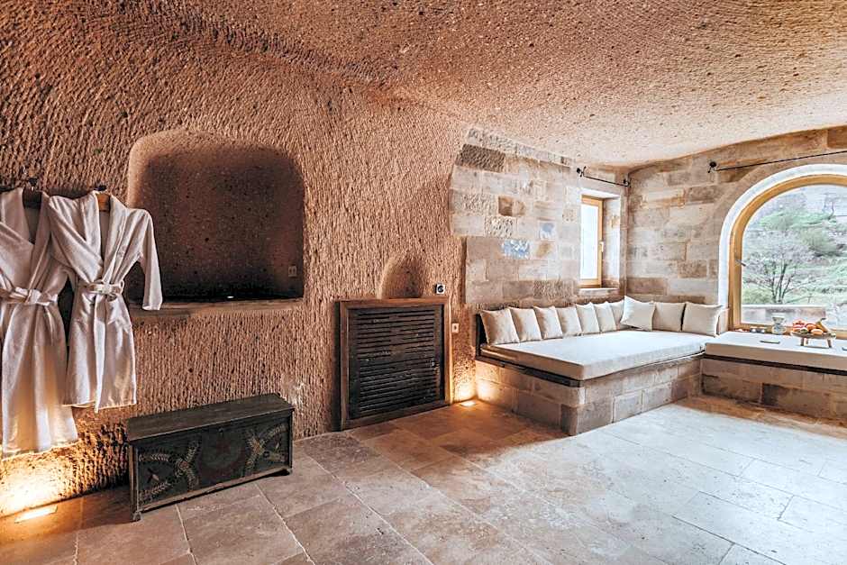 Millstone Cave Suites
