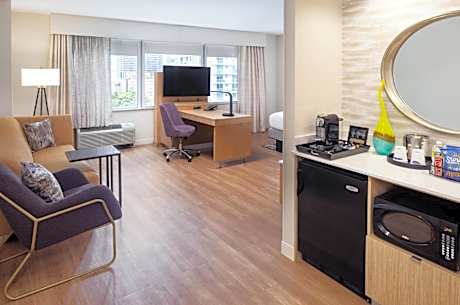 King Suite - Elite Floor