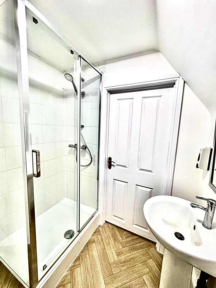 George And Dragon Place