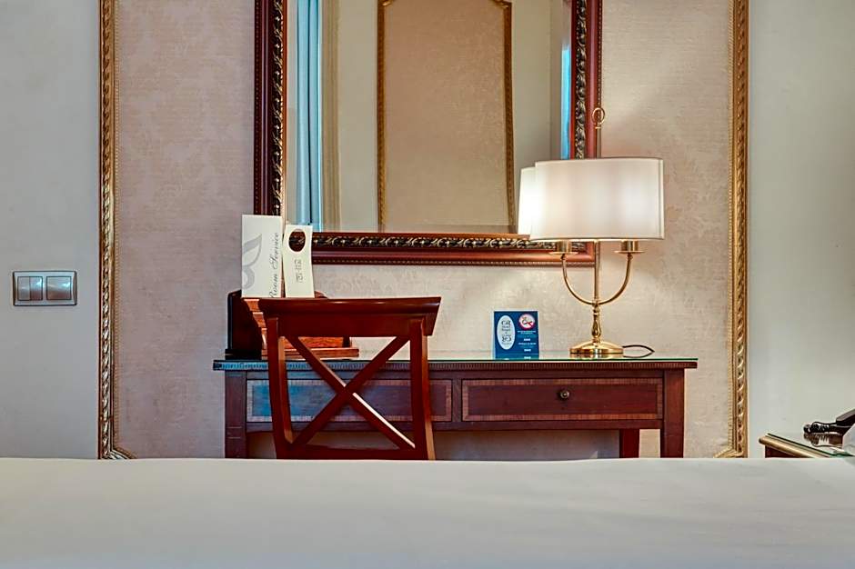 Hotel Roger De Lluria