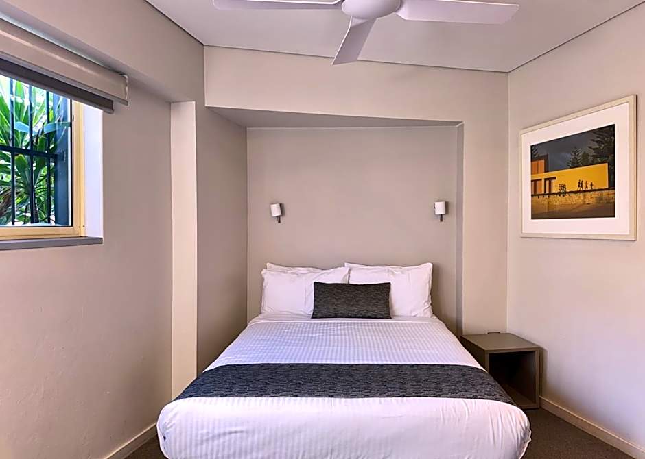 Manly Paradise Motel & Apartments
