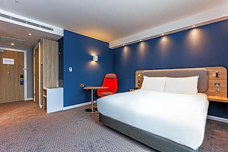 Double Room with Free Hot Breakfast - Accessible