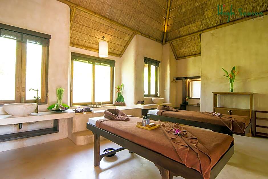 High Season Pool Villa & Spa