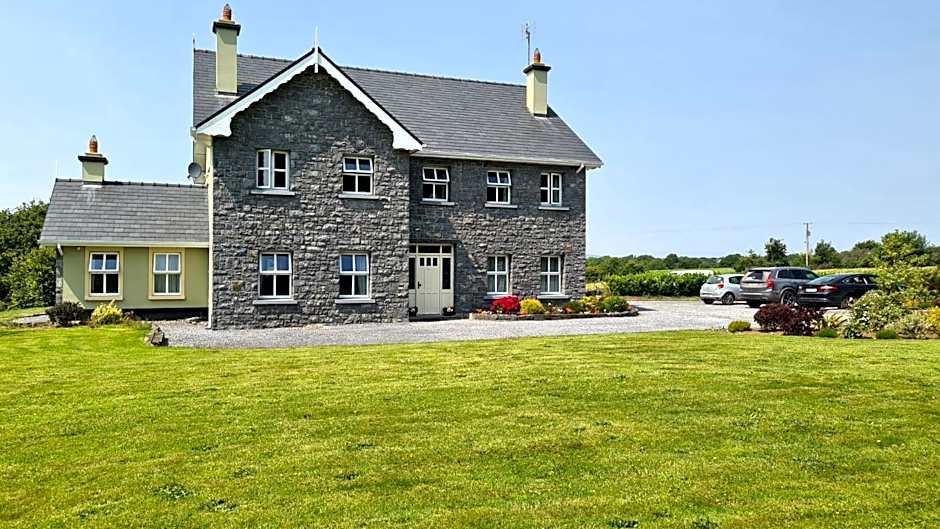 Whitethorn Lodge, Bed & Breakfast, Lackafinna