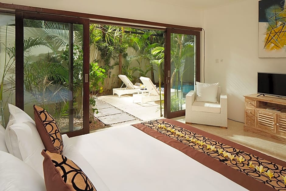 50meter from the beach, 2BD Villa#1Seminyak/Oberoi