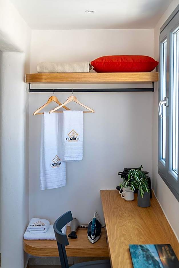 Enalios sunset suites