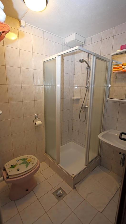 Rooms & Apartments Jana