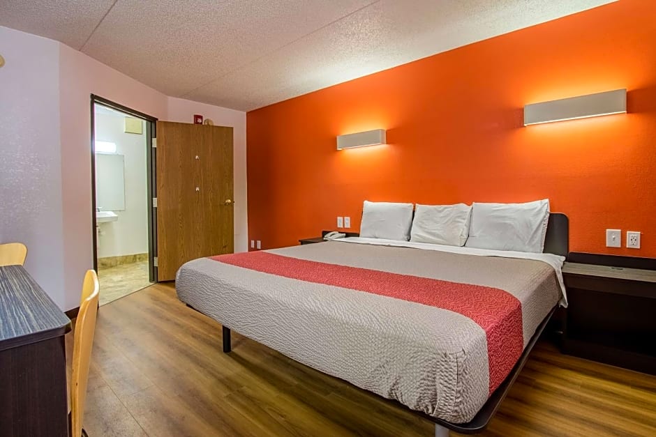 Motel 6-Ashland, OH