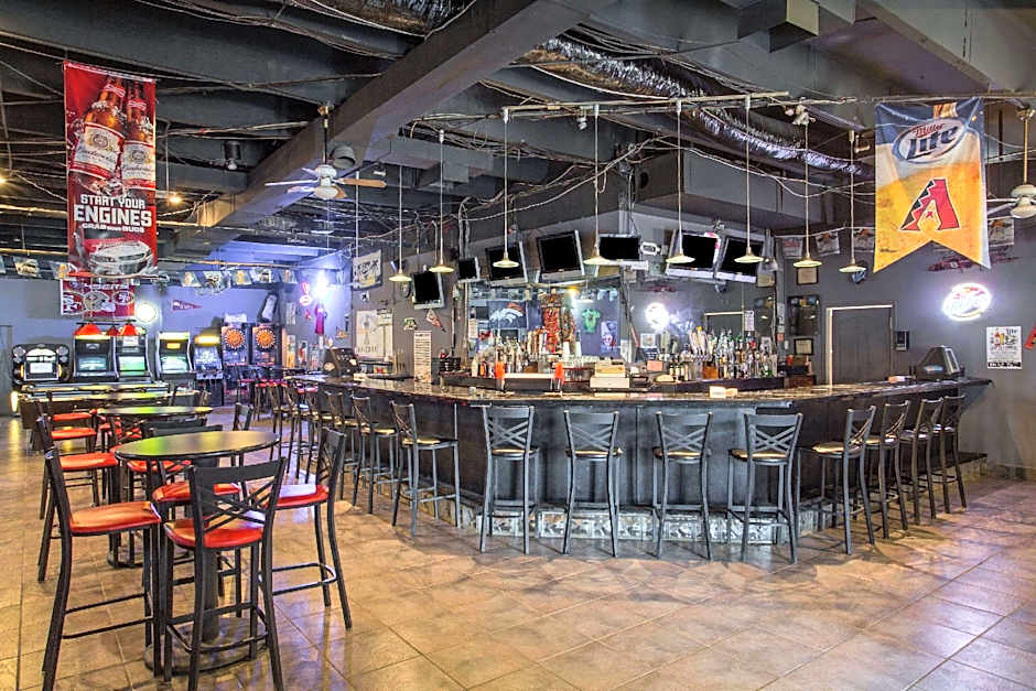 Days Hotel by Wyndham Peoria Glendale Area