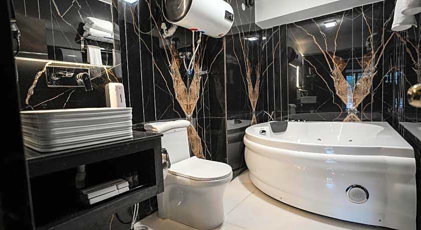 The West Gate Posada by Summit