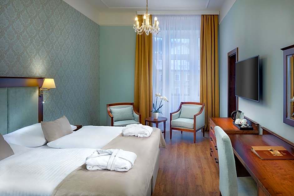 Ensana Hvězda - Imperiál - Neapol