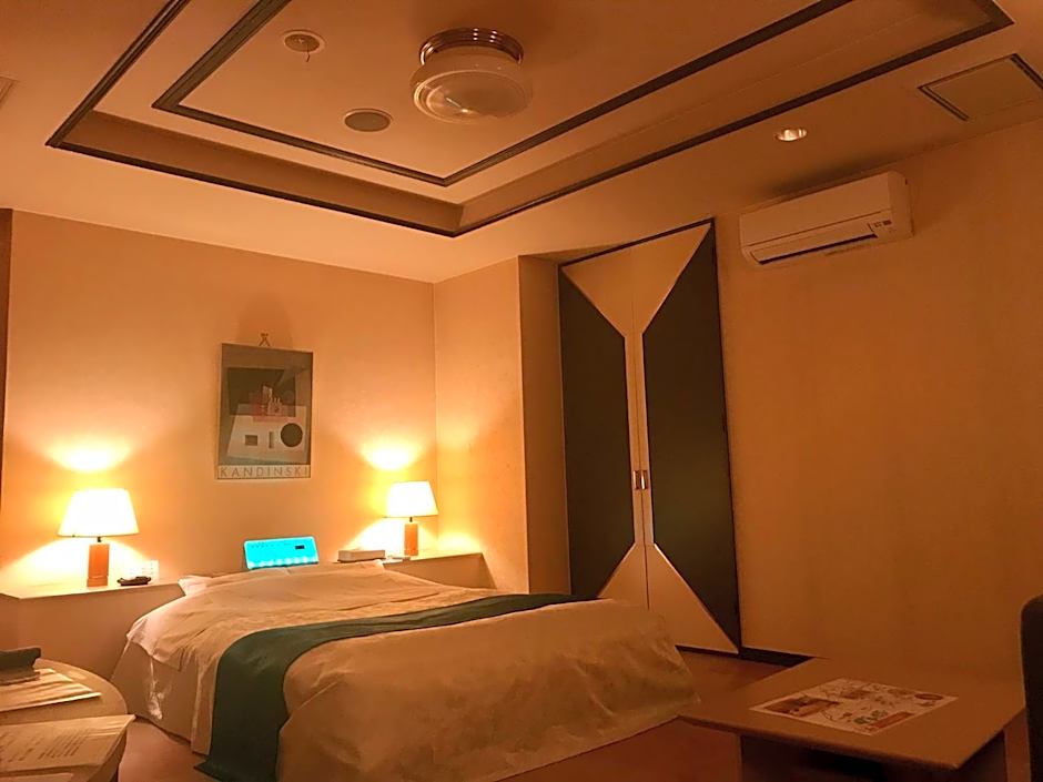 Hotel Tiffany (Adult Only)