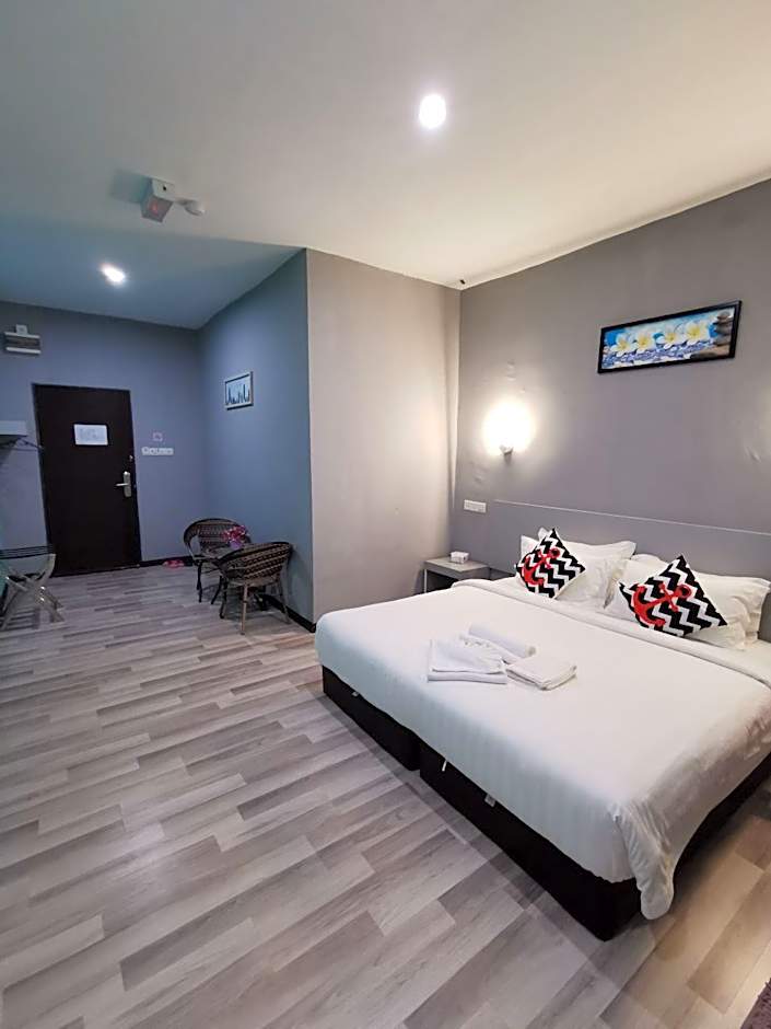 ang lee holiday stay