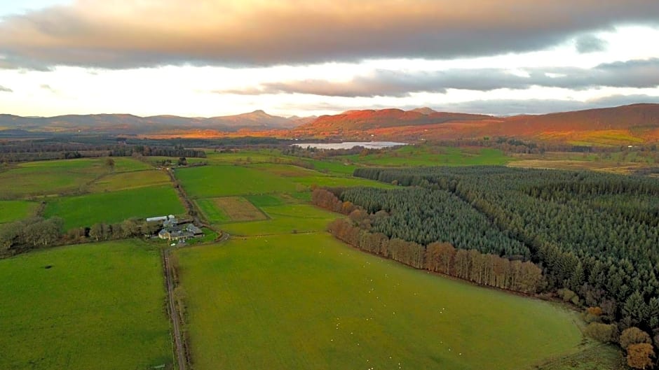 Trossachs Barn & Cabin - boutique B&B