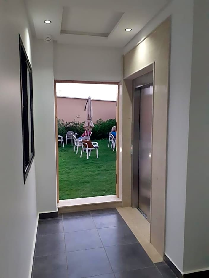 Rose Valley Hotel