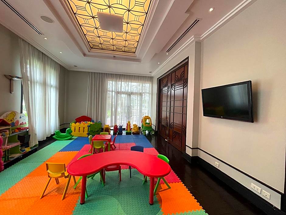 Azerai La Residence Hue